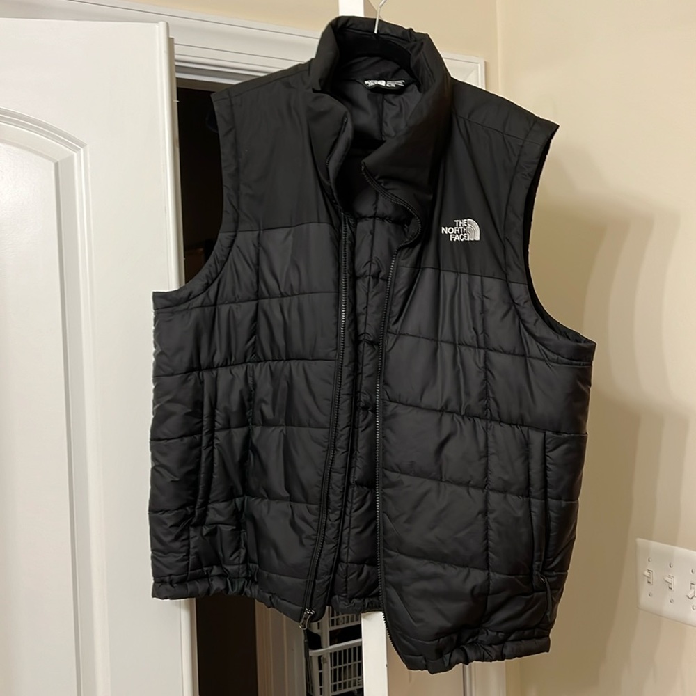 Men’s The North Face black vest